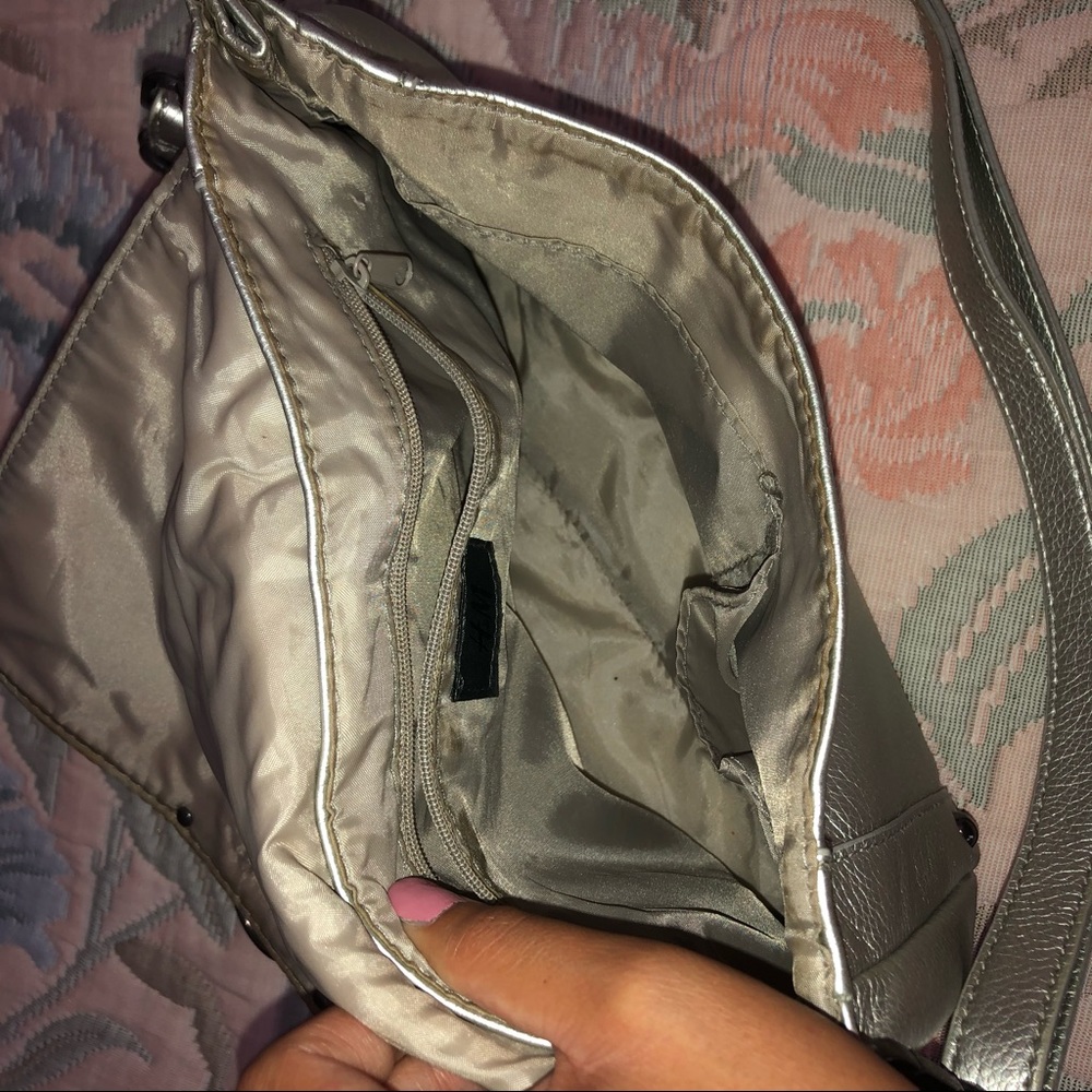 Silver Handbag - Picture 5 of 8